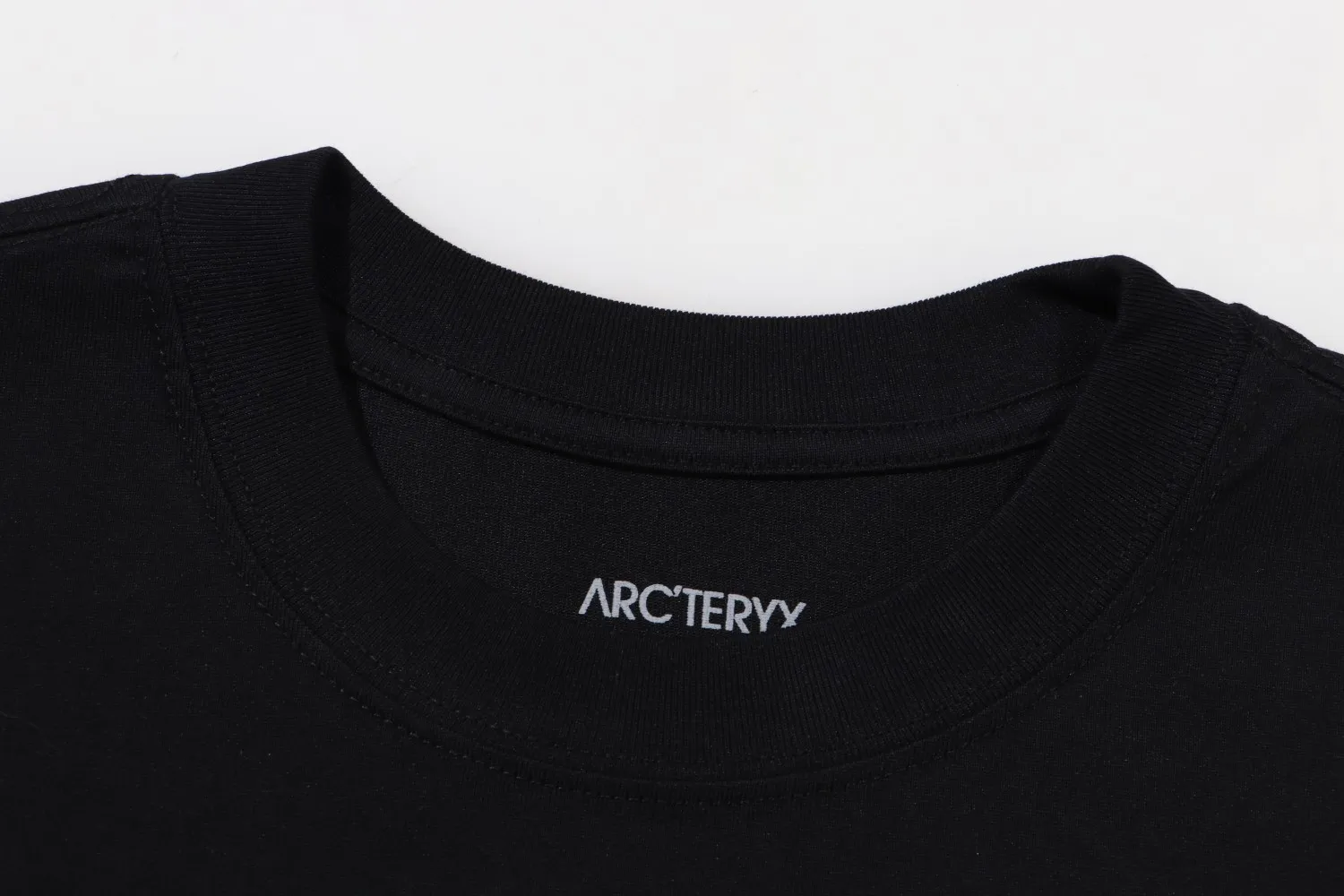 Arc’teryx ARC 23SS T 60 ， g 。 Breathable， ， ， 。 logo ， 。 ， 。 ， ， ， ， 。 Size:XS-L